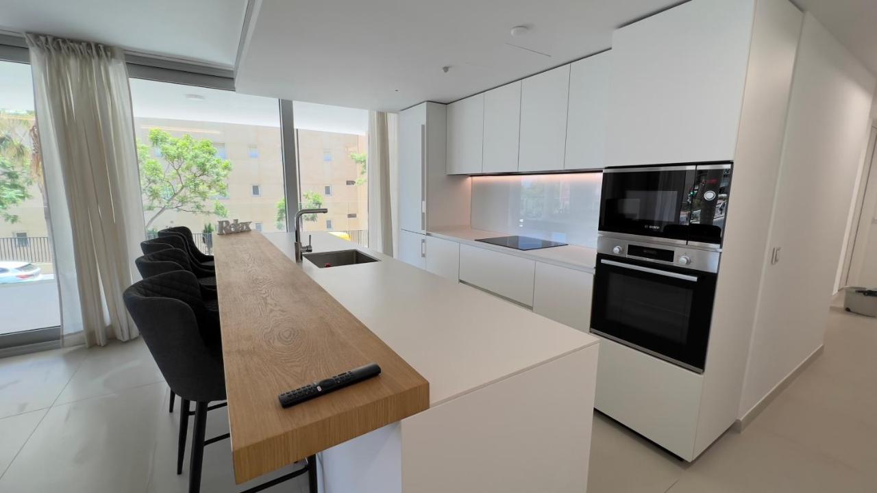 2Bedroom Beach Front Unit Wave Collection 푸엔히롤라 외부 사진